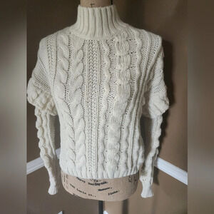 Med Cream Vero Moda Highneck Pullover Sweater NWT